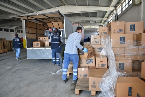 Büyükşehir’den 1500 aileye gıda yardımı