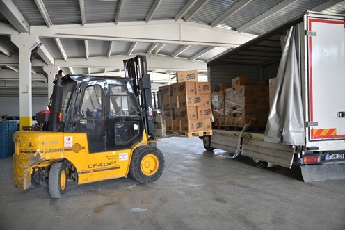 Büyükşehir’den 1500 aileye gıda yardımı