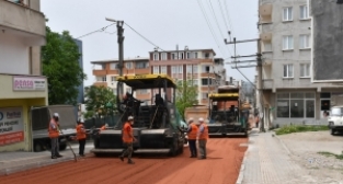 Her Yasakta Asfaltlar Yenileniyor