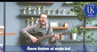 Uludağ Koleji’nden müzikli “Evde Kal” çağrısı