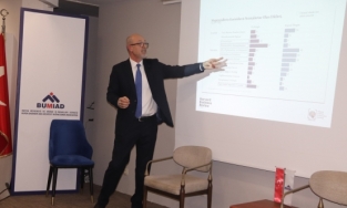 Yapay zekâ gerçeği BUMİAD’da masaya yatırıldı