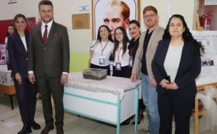 GESİAD’dan Kelesli çocuklara teknoloji desteği