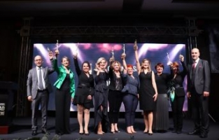 Başarılı iş kadınları ödüllendirildi