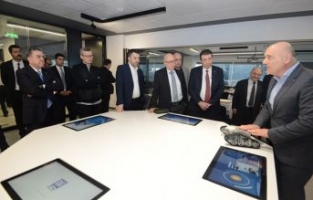 Geleceğin Fabrikasına Tam Not