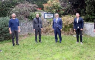 Korona ile mücadelede örneğiz