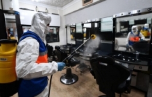 Osmangazi’deki berber ve kuaförler dezenfekte edildi