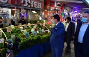 Başkan Dündar, Esnafın yanında