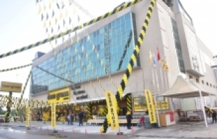 Bursa'nın en ucuz marketi açıldı!