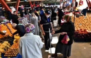 Pazarlarda maske ve hijyen denetimi