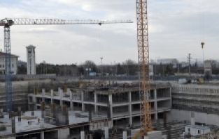 Osmangazi Meydanı yol seviyesine çıktı