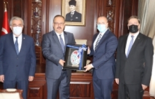 BALKANTÜRKSİAD’ın ilk ziyareti Vali Canbolat’a