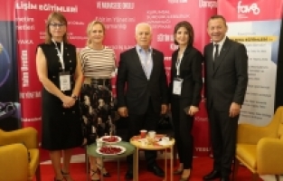 PERYÖN İnsan Yönetimi Zirvesine yoğun ilgi