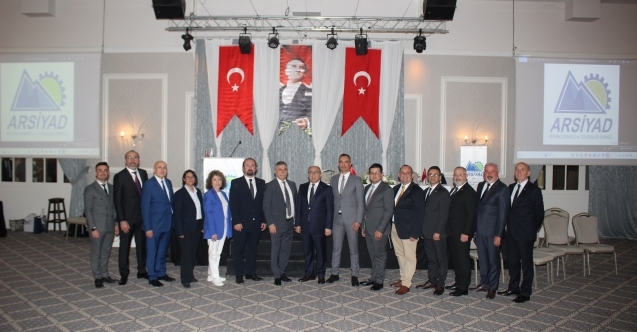 ARSİYAD “Erdinç Acar’la devam” dedi